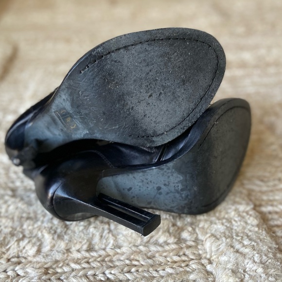 Ann Demeulemeester black leather ankle boots - 7 - Picture 11 of 11